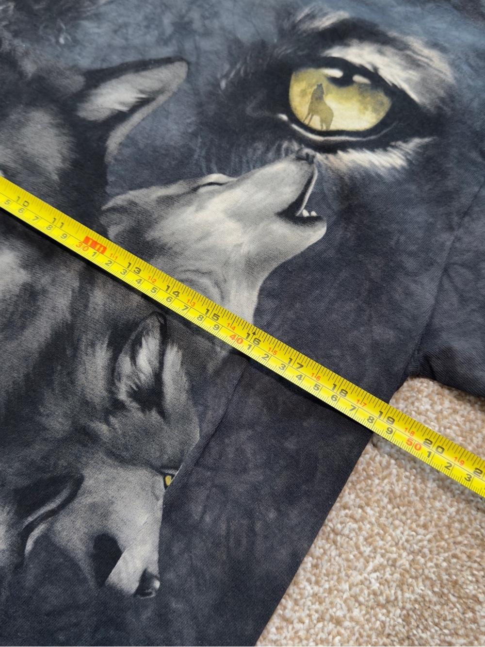 The Mountain Rico Malave Wolf Pack T Shirt Mens Medium 2011 Y2K - Picture 5 of 7
